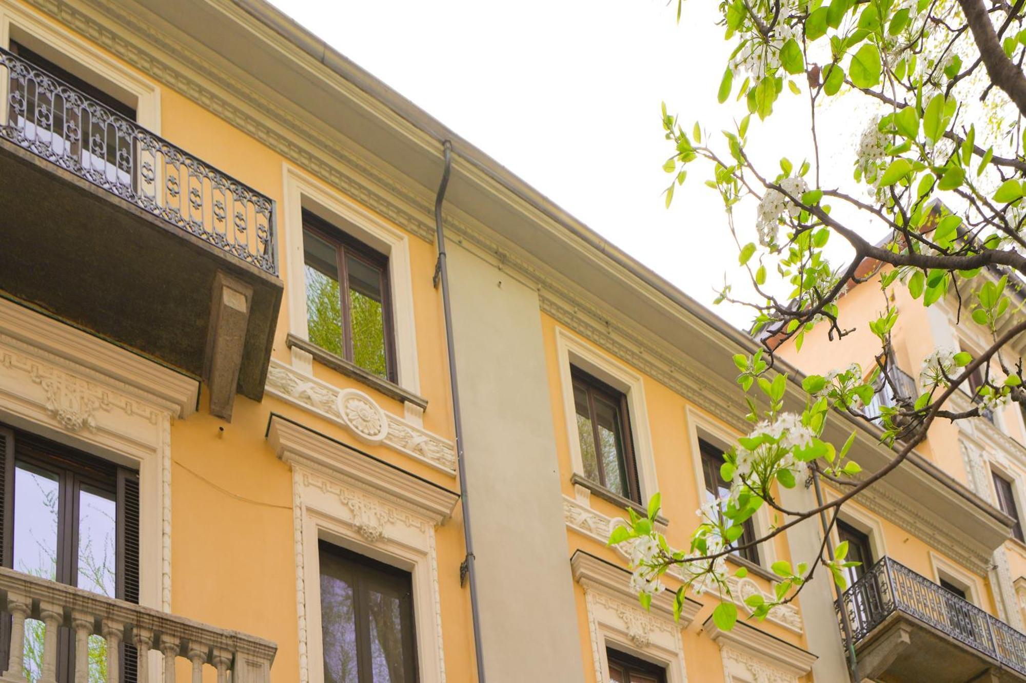 Maison Dante - Smart Stays Турин Экстерьер фото