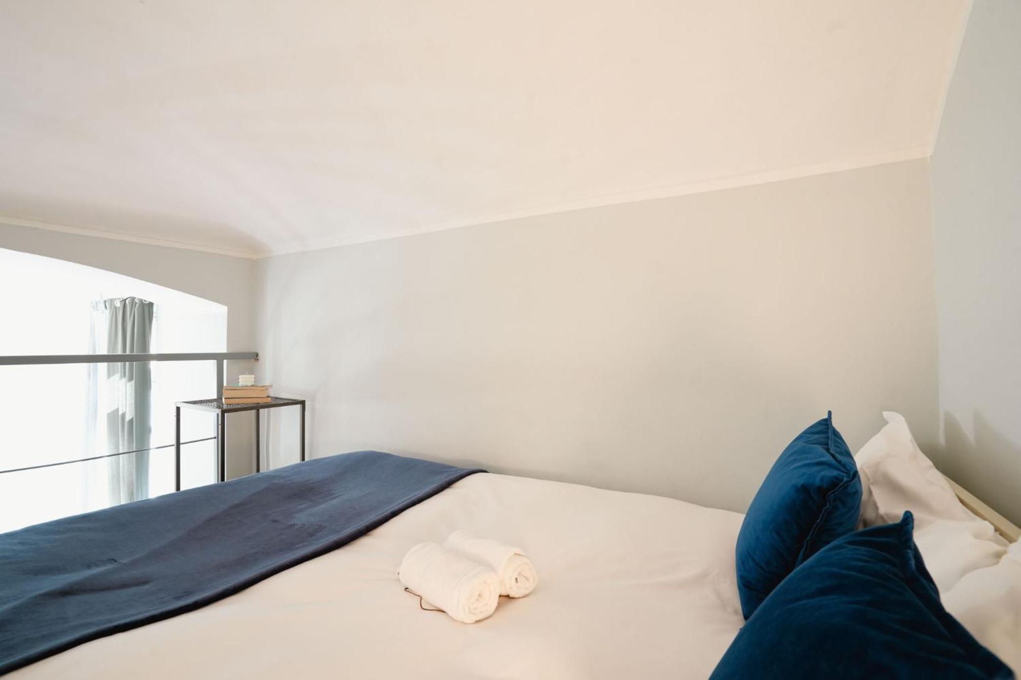 Maison Dante - Smart Stays Турин Экстерьер фото