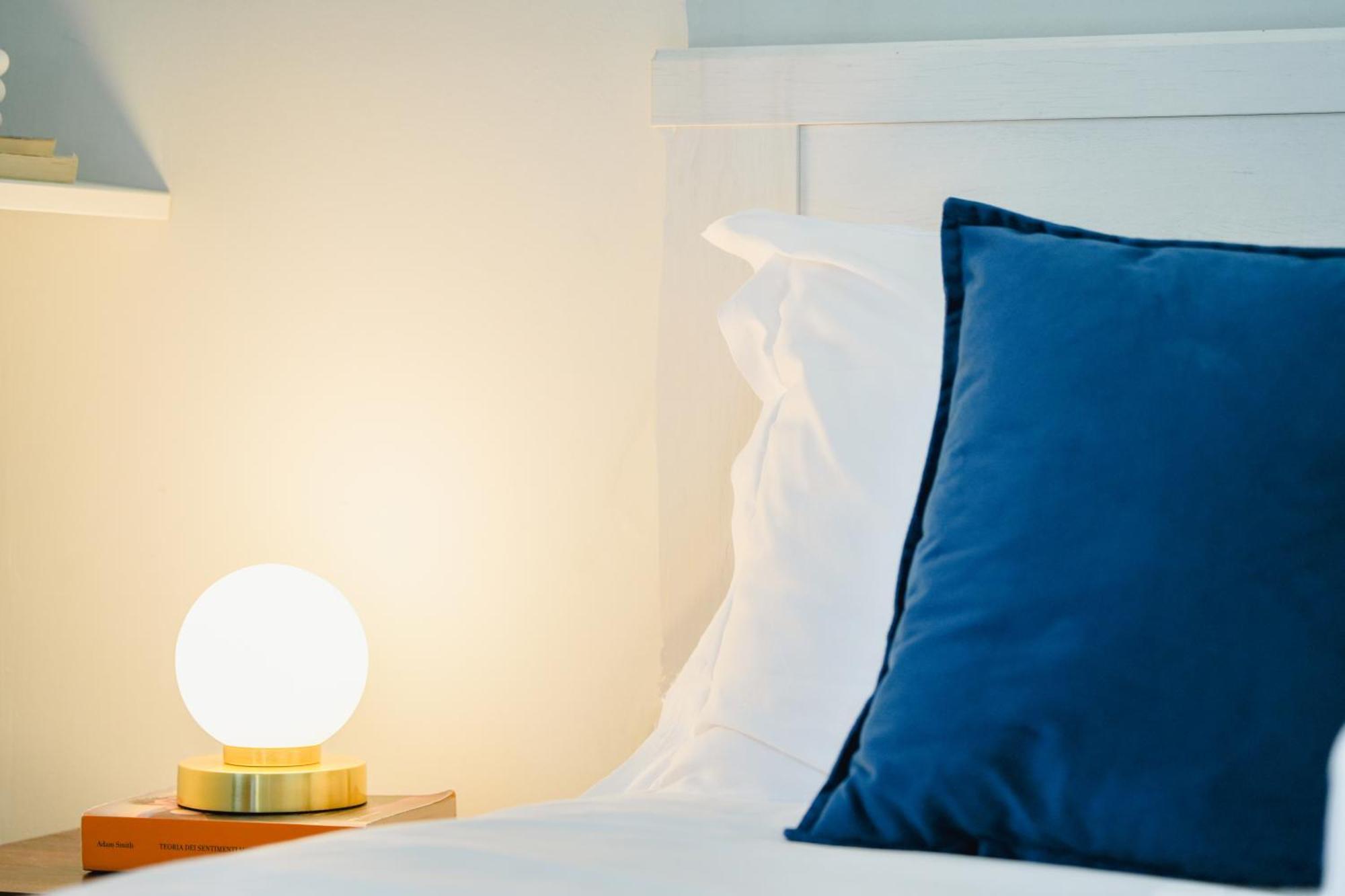 Maison Dante - Smart Stays Турин Экстерьер фото