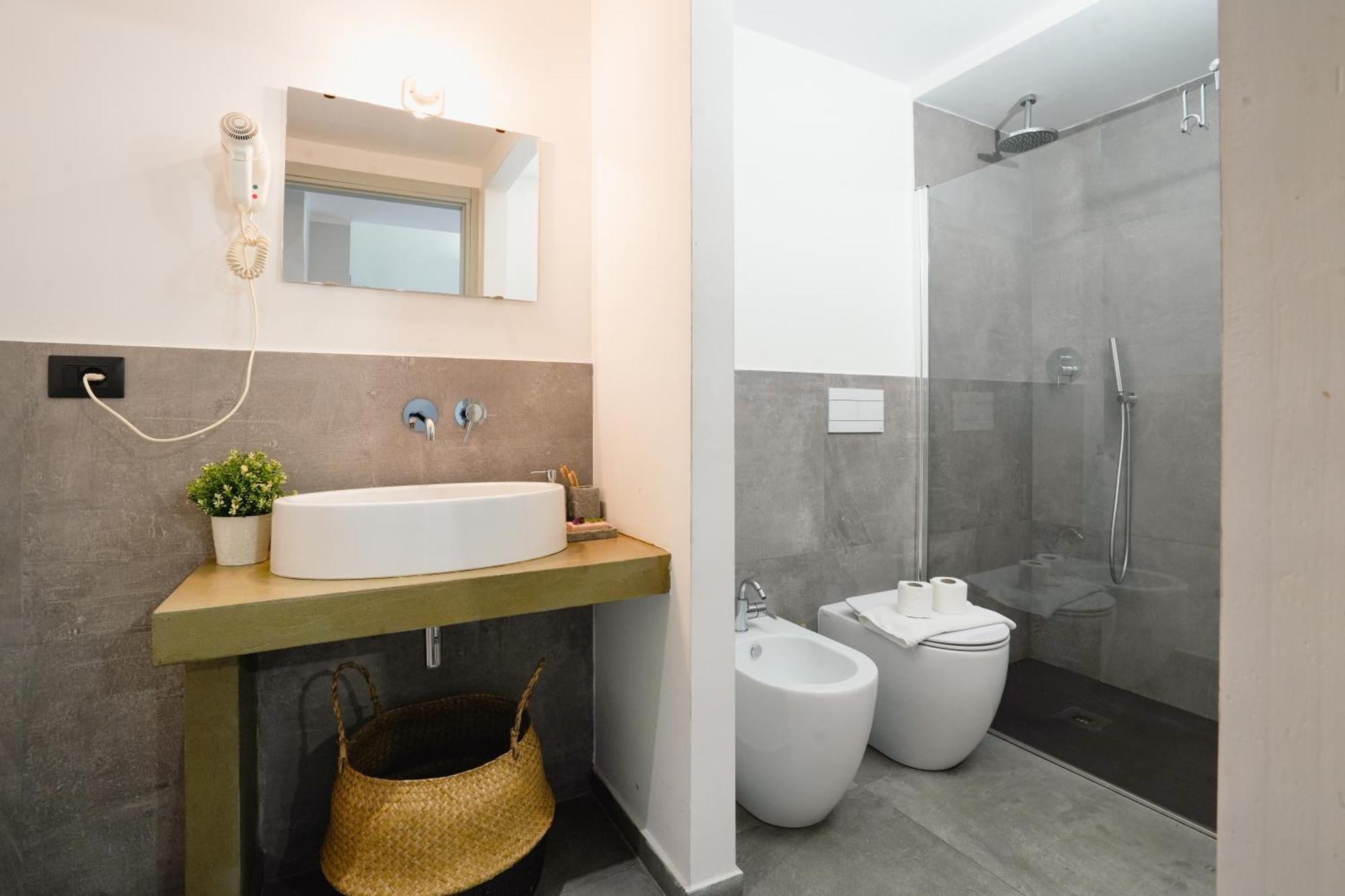 Maison Dante - Smart Stays Турин Экстерьер фото